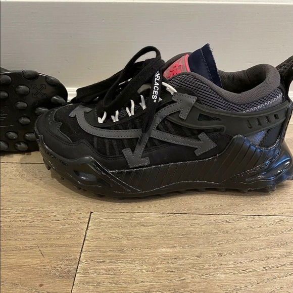 Off white black on black ODSY  1000 sold out everywhere sneakers size 7 - Picture 2 of 12